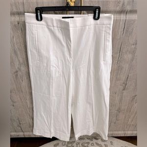 NWT Ann Taylor “Marina” stretch wide leg cropped white pant - size 10